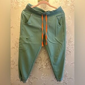 Figs Jade Zamora joggers SP